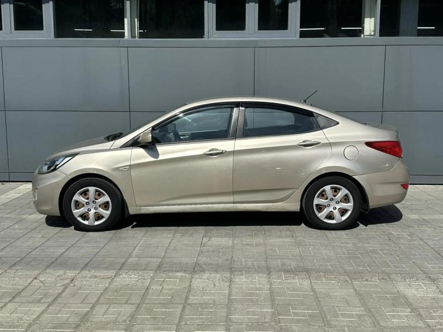 Hyundai Solaris I Новосибирск  - изображение 8