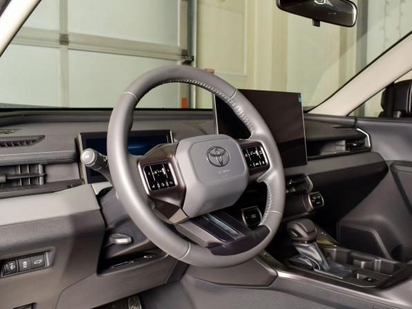 Toyota RAV4 VI (XA60) с пробегом 2026 года, цена 4 285 995 рублей, 8 км, внедорожник, Автокод Объявления