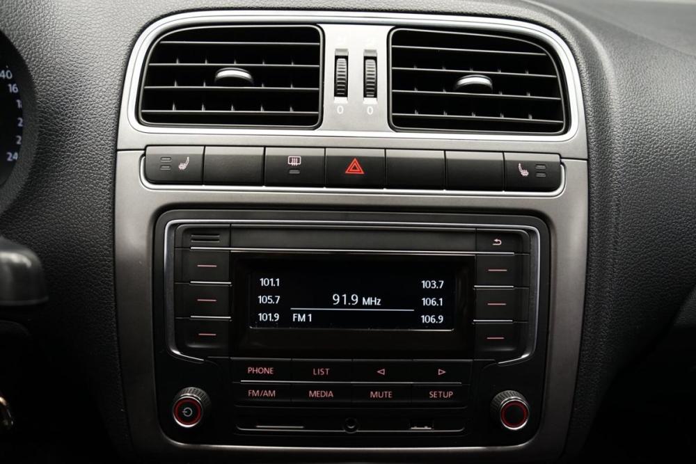 Volkswagen Polo V Рестайлинг Крым  - изображение 21