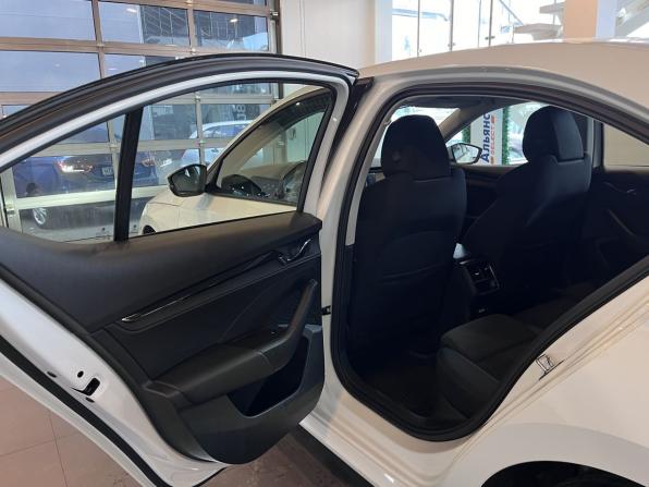 Skoda Octavia IV (A8) с пробегом 2021 года, цена 2 390 000 рублей, 103261 км, лифтбек, Автокод Объявления