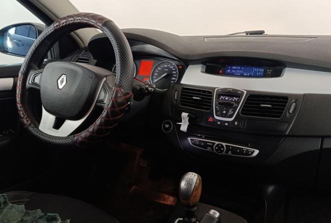 Renault Laguna III с пробегом 2008 года, цена 530 000 рублей, 205405 км, лифтбек, Автокод Объявления