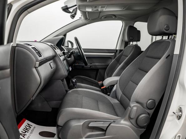 Volkswagen Touran I Рестайлинг 2 с пробегом 2012 года, цена 1 000 000 рублей, 117500 км, компактвэн, Автокод Объявления