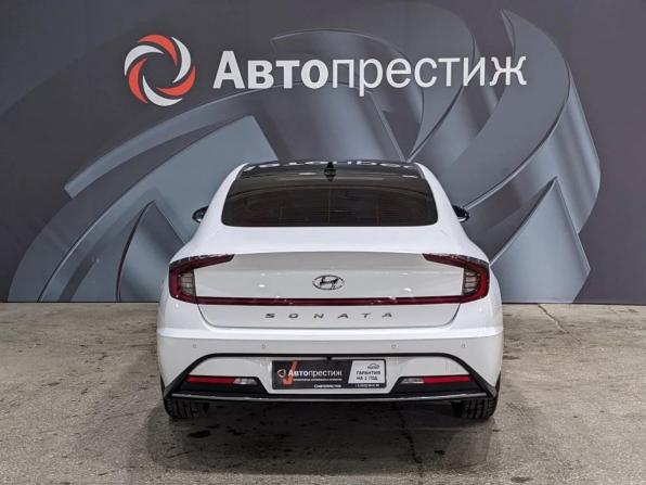 Hyundai Sonata VIII (DN8) с пробегом 2021 года, цена 2 375 000 рублей, 72958 км, седан, Автокод Объявления