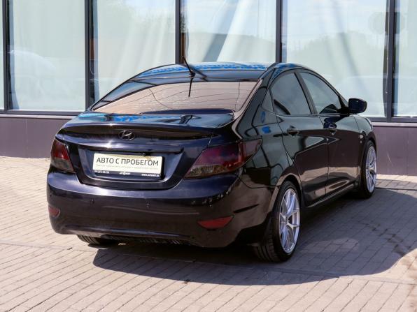 Hyundai Solaris I с пробегом 2014 года, цена 985 000 рублей, 130000 км, седан, Автокод Объявления
