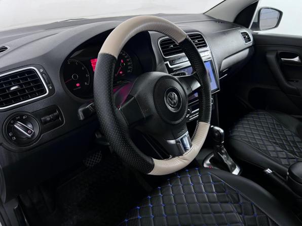 Volkswagen Polo V с пробегом 2013 года, цена 775 000 рублей, 146080 км, седан, Автокод Объявления