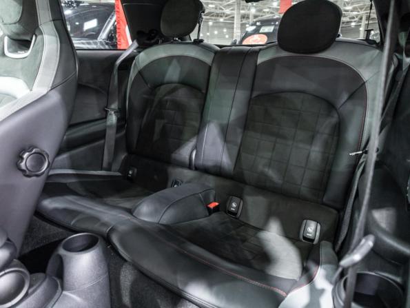Mini Hatch III (F55/F56) Рестайлинг 2 с пробегом 2021 года, цена 3 649 700 рублей, 79207 км, хэтчбек, Автокод Объявления