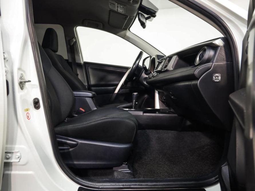 Toyota RAV4 IV (XA40) Санкт-Петербург  - изображение 20