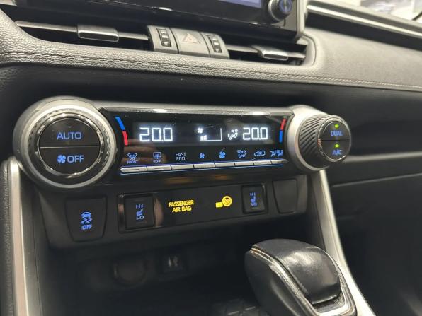 Toyota RAV4 V (XA50) с пробегом 2020 года, цена 2 625 000 рублей, 175746 км, внедорожник, Автокод Объявления