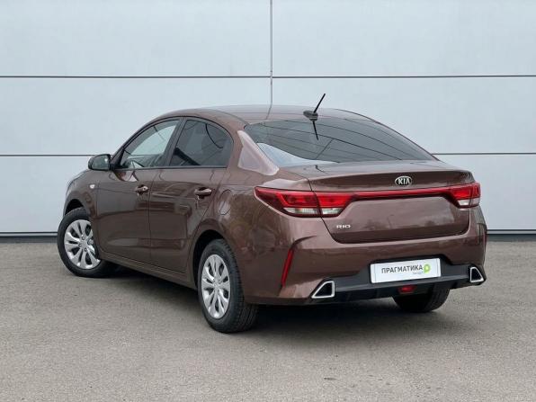 Kia Rio IV Рестайлинг с пробегом 2021 года, цена 1 475 000 рублей, 53780 км, седан, Автокод Объявления