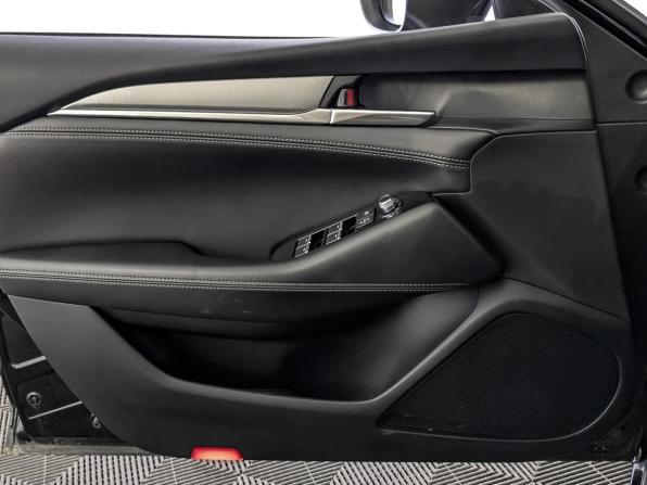 Mazda 6 III (GJ) Рестайлинг 2 с пробегом 2020 года, цена 2 255 000 рублей, 59370 км, седан, Автокод Объявления