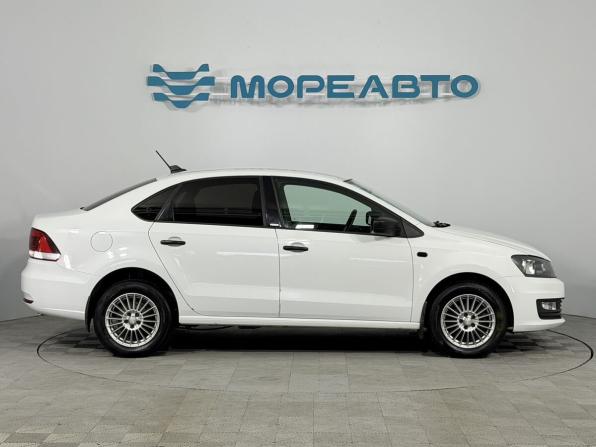 Volkswagen Polo V Рестайлинг с пробегом 2018 года, цена 1 190 000 рублей, 87000 км, седан, Автокод Объявления