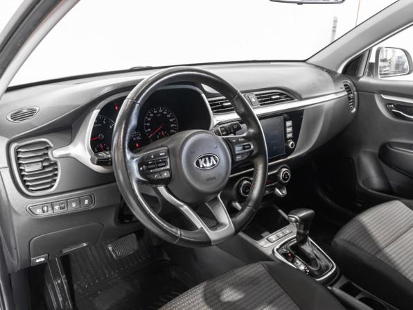 Kia Rio IV Рестайлинг с пробегом 2021 года, цена 1 739 800 рублей, 82137 км, седан, Автокод Объявления