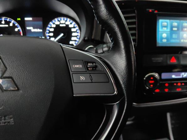 Mitsubishi Outlander III Рестайлинг 2 с пробегом 2016 года, цена 1 345 000 рублей, 260000 км, внедорожник, Автокод Объявления