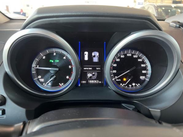 Toyota Land Cruiser Prado 150 Series Рестайлинг 1 с пробегом 2017 года, цена 4 130 900 рублей, 188000 км, внедорожник, Автокод Объявления