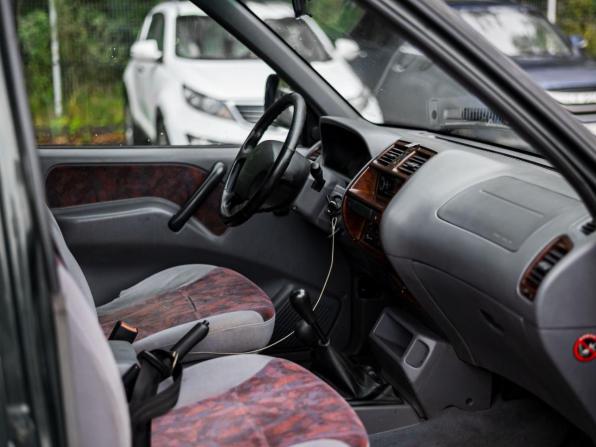 Nissan Terrano II Рестайлинг 2 с пробегом 1999 года, цена 235 000 рублей, 271609 км, внедорожник, Автокод Объявления