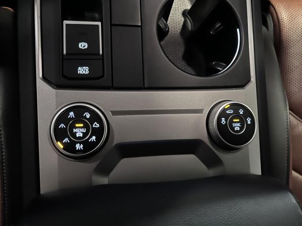 Volkswagen Touareg III с пробегом 2019 года, цена 4 999 000 рублей, 138501 км, внедорожник, Автокод Объявления