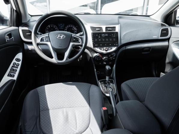 Hyundai Solaris I с пробегом 2013 года, цена 968 000 рублей, 121525 км, хэтчбек, Автокод Объявления