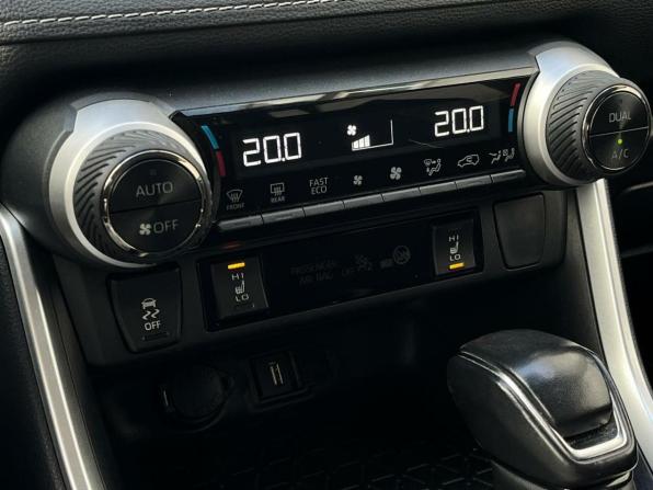 Toyota RAV4 V (XA50) с пробегом 2022 года, цена 3 069 000 рублей, 129456 км, внедорожник, Автокод Объявления