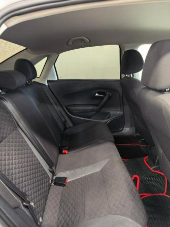 Volkswagen Polo V Рестайлинг с пробегом 2018 года, цена 850 000 рублей, 128000 км, седан, Автокод Объявления