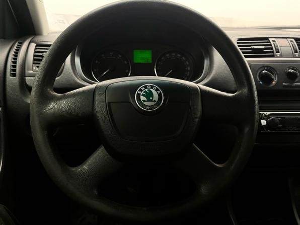 Skoda Fabia II Рестайлинг с пробегом 2010 года, цена 469 000 рублей, 220000 км, хэтчбек, Автокод Объявления