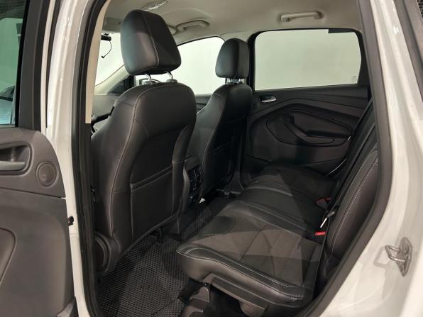 Ford Kuga II с пробегом 2015 года, цена 1 049 000 рублей, 244680 км, внедорожник, Автокод Объявления