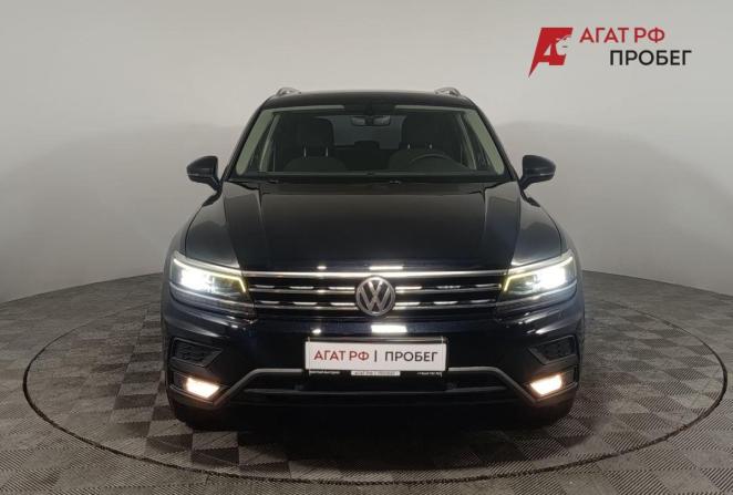Volkswagen Tiguan II с пробегом 2017 года, цена 2 390 000 рублей, 240582 км, внедорожник, Автокод Объявления