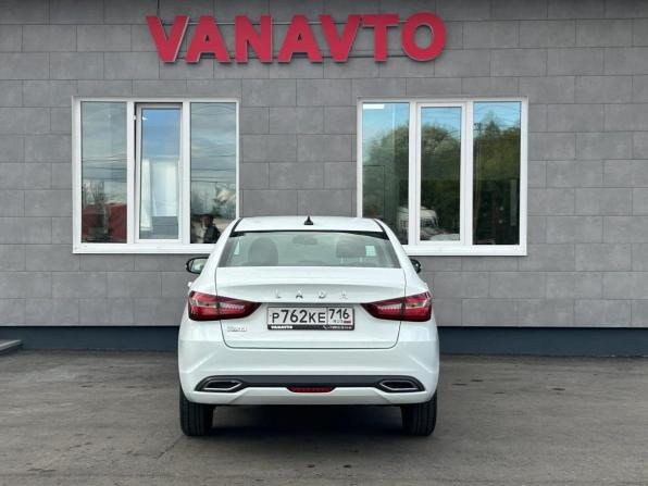 Lada (ВАЗ) Vesta I Рестайлинг (NG) с пробегом 2023 года, цена 1 270 000 рублей, 18000 км, седан, Автокод Объявления