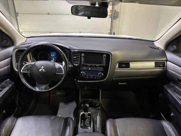Mitsubishi Outlander III с пробегом 2012 года, цена 1 449 000 рублей, 281888 км, внедорожник, Автокод Объявления