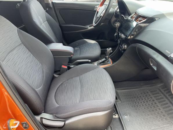 Hyundai Solaris I Рестайлинг с пробегом 2015 года, цена 1 199 000 рублей, 99214 км, седан, Автокод Объявления