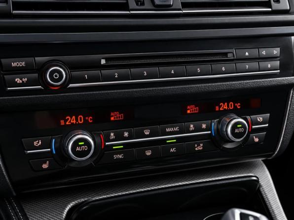 BMW 5 серии VI (F10/F11/F07) Рестайлинг с пробегом 2014 года, цена 2 359 000 рублей, 197691 км, седан, Автокод Объявления