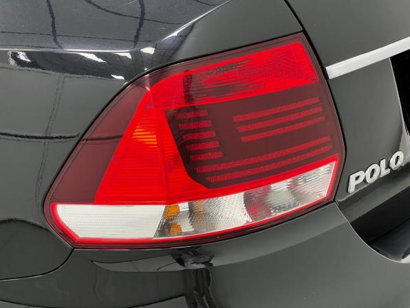 Volkswagen Polo V Рестайлинг с пробегом 2018 года, цена 950 000 рублей, 208708 км, седан, Автокод Объявления
