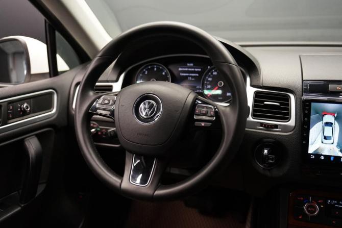 Volkswagen Touareg II с пробегом 2011 года, цена 2 199 000 рублей, 219984 км, внедорожник, Автокод Объявления