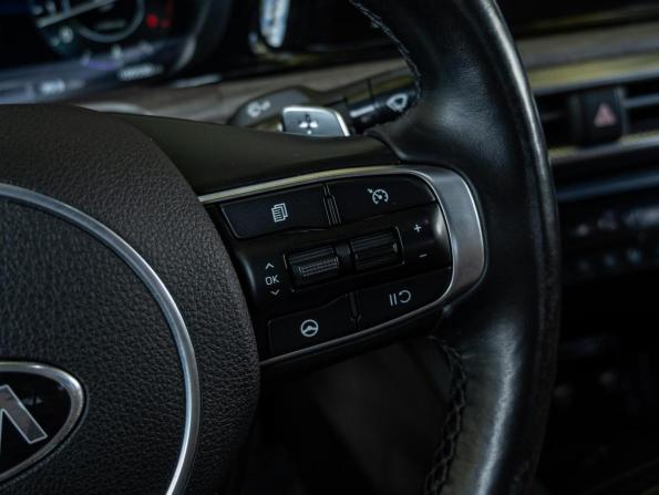 Kia K5 III с пробегом 2020 года, цена 2 500 000 рублей, 100590 км, седан, Автокод Объявления