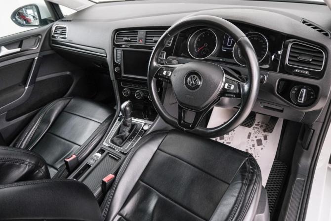 Volkswagen Golf VII с пробегом 2014 года, цена 1 199 000 рублей, 129300 км, универсал, Автокод Объявления