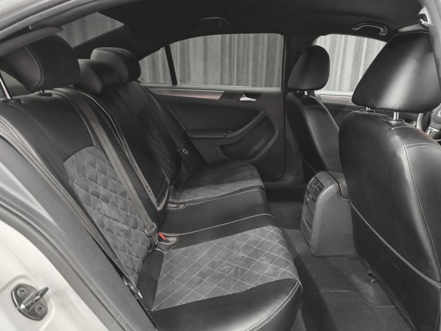 Volkswagen Jetta VI Красноярск  - изображение 15