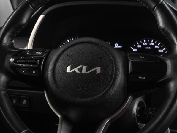 Kia Rio IV Рестайлинг с пробегом 2021 года, цена 1 719 000 рублей, 89789 км, седан, Автокод Объявления