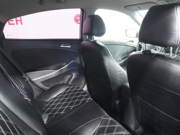 Hyundai Solaris I Рестайлинг с пробегом 2015 года, цена 1 050 000 рублей, 125058 км, седан, Автокод Объявления
