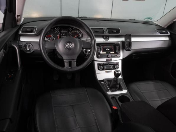 Volkswagen Passat B7 с пробегом 2011 года, цена 849 000 рублей, 270380 км, универсал, Автокод Объявления