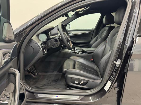 BMW 5 серии VII (G30/G31/G38) с пробегом 2018 года, цена 3 940 000 рублей, 127666 км, седан, Автокод Объявления