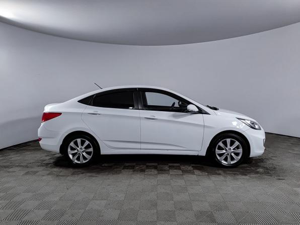 Hyundai Solaris I с пробегом 2012 года, цена 750 000 рублей, 176335 км, седан, Автокод Объявления