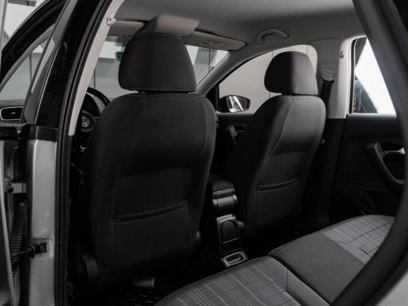Volkswagen Polo V Рестайлинг с пробегом 2016 года, цена 1 179 000 рублей, 108495 км, седан, Автокод Объявления