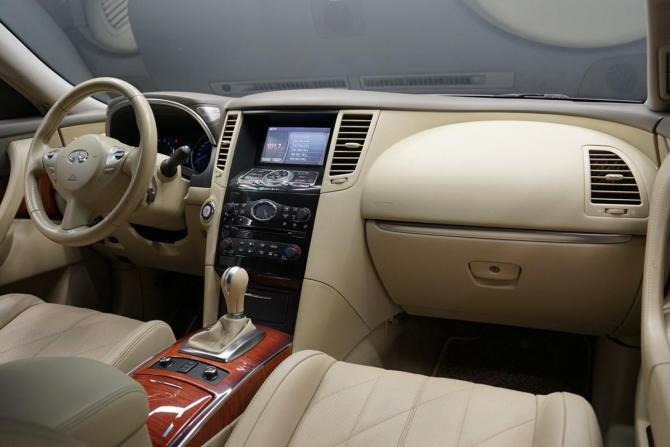 Infiniti FX II (S51) Рестайлинг с пробегом 2013 года, цена 2 155 000 рублей, 175000 км, внедорожник, Автокод Объявления