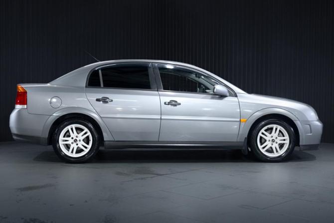 Opel Vectra C с пробегом 2004 года, цена 450 000 рублей, 304651 км, седан, Автокод Объявления