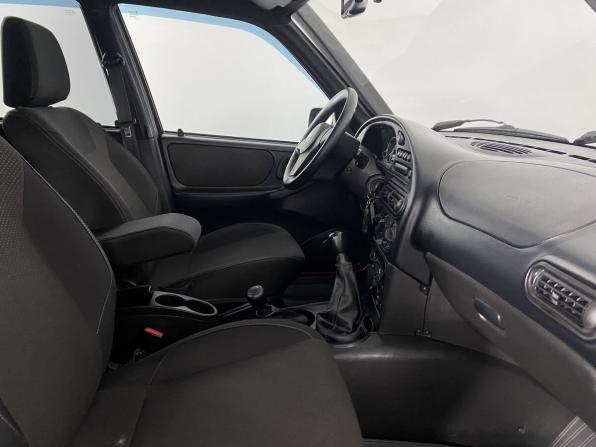 Chevrolet Niva I Рестайлинг с пробегом 2017 года, цена 730 000 рублей, 180956 км, внедорожник, Автокод Объявления