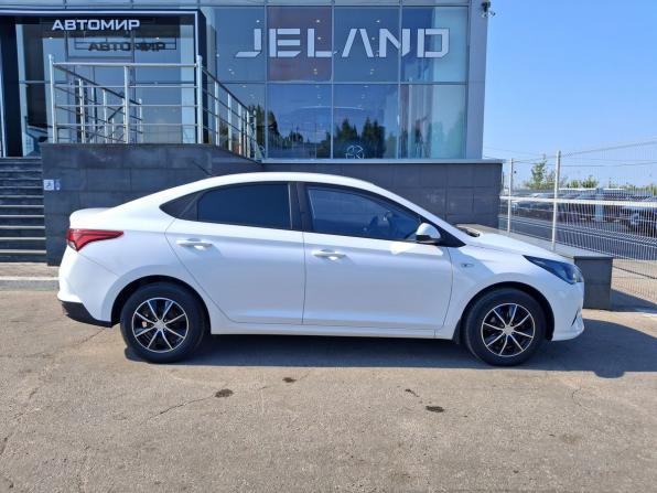 Hyundai Solaris II Рестайлинг с пробегом 2021 года, цена 1 600 000 рублей, 72000 км, седан, Автокод Объявления