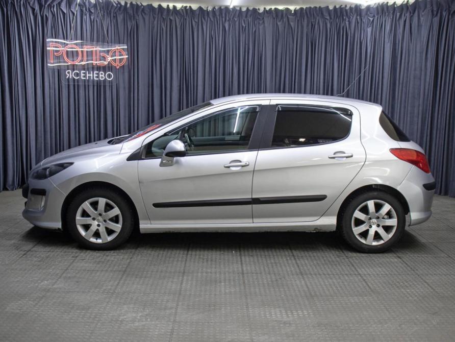 Peugeot 308 I Москва  - изображение 8
