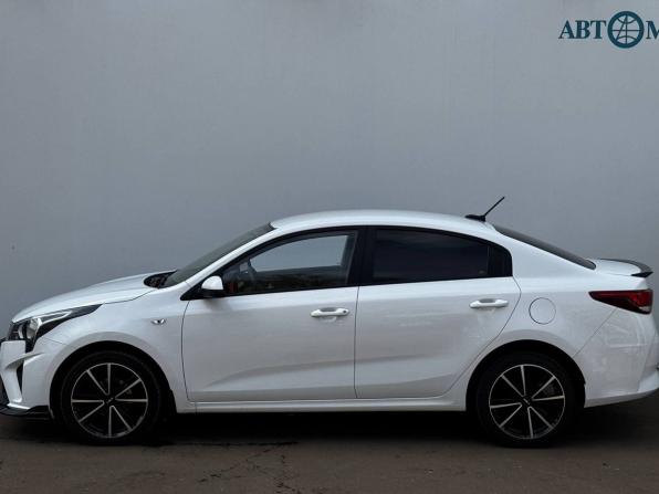 Kia Rio IV Рестайлинг с пробегом 2021 года, цена 1 858 000 рублей, 40358 км, седан, Автокод Объявления