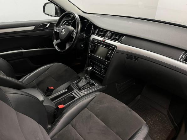Skoda Superb II Рестайлинг с пробегом 2014 года, цена 1 245 000 рублей, 188341 км, лифтбек, Автокод Объявления
