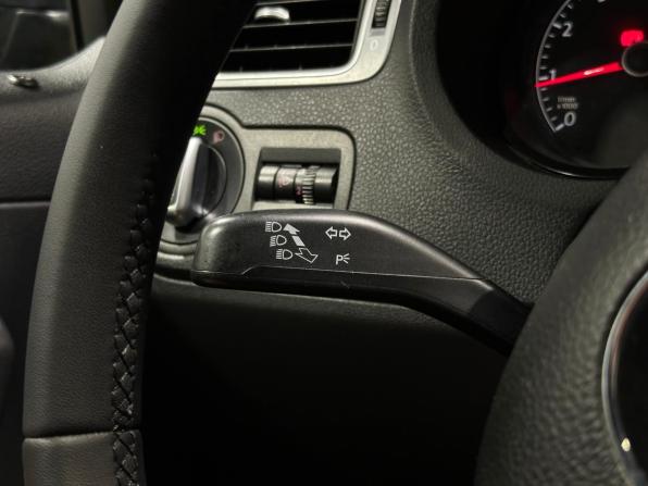 Volkswagen Polo V Рестайлинг с пробегом 2016 года, цена 900 000 рублей, 217367 км, седан, Автокод Объявления