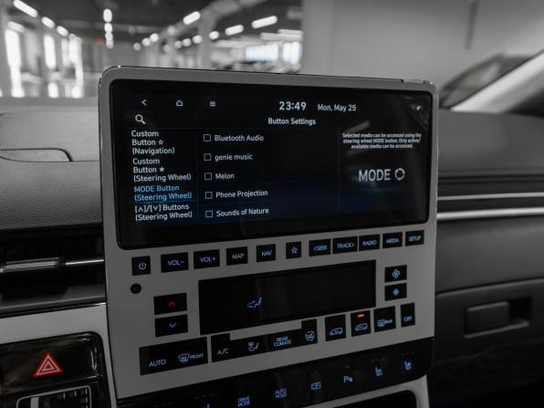 Hyundai Staria I с пробегом 2025 года, цена 8 250 000 рублей, 1776 км, минивэн, Автокод Объявления